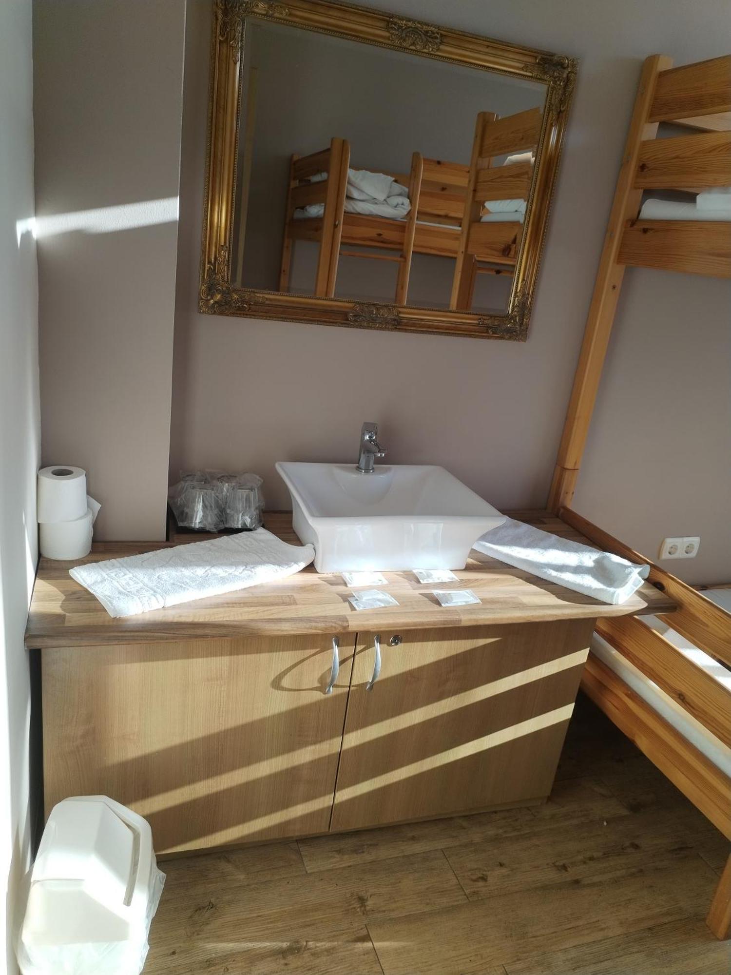 Hostel Ferihegy Vecses Ngoại thất bức ảnh